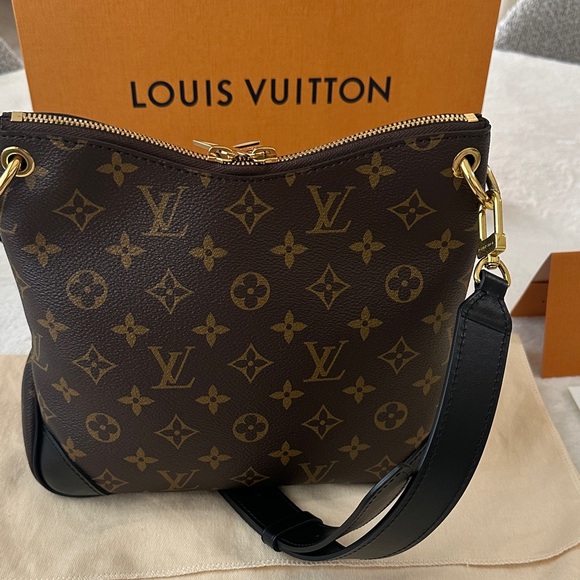 Louis Vuitton Odeon PM black monogram and gold hardware shoulder bag - Picture 6 of 11